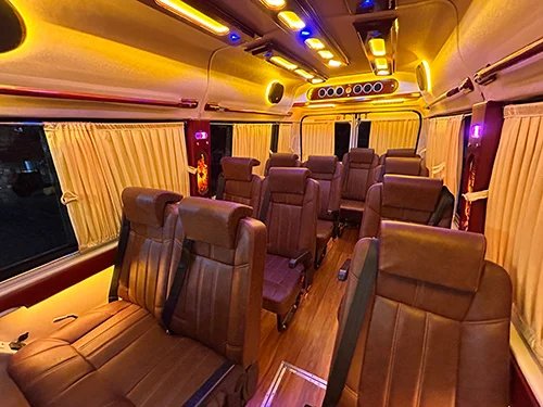 13 seater tempo traveller Kerala, group tour van Kochi, tempo traveller booking Kerala.